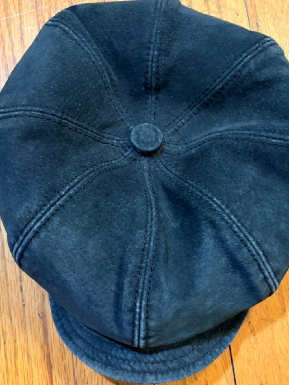 Liz Claiborne Y2K Suede Newsboy Cap Black Minimalist Cabbie Hat - Picture 4 of 6